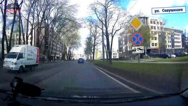 Санкт-Петербург. Улица Савушкина, улица Яхтенная.