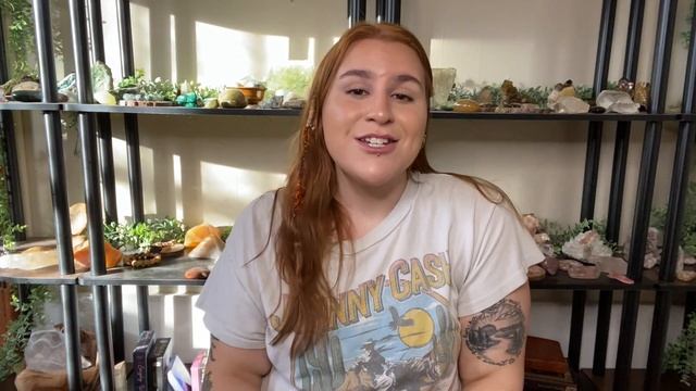 THE TRUTH ABOUT SURRENDERING TO SPIRIT - Crystals, Mantras, Oracle Cards, & Book Recs. смотреть онлайн