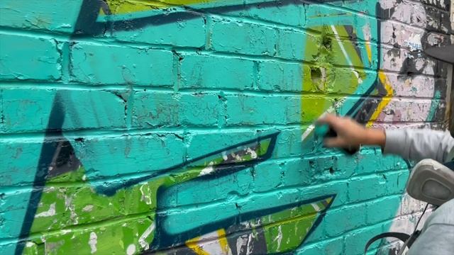 Graffiti bombing. Обзор на Montana Black. КАК РИСОВАТЬ ГРАФФИТИ ШРИФТЫ? смотреть онлайн
