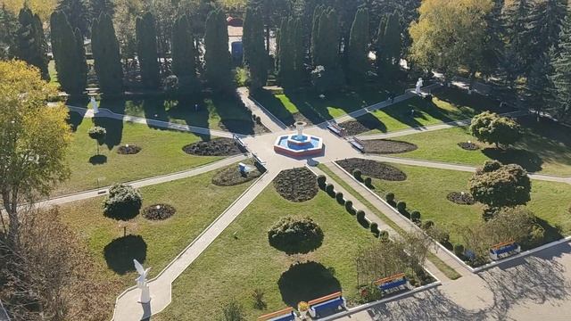 Ставропольский край-город Ессентуки, вид с балкона санатория "виктория". смотреть онлайн