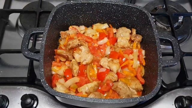 Овощное РАГУ С МЯСОМ картофелем и кабачками смотреть онлайн