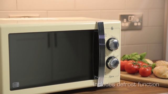 Swan Retro Microwave - SM22070 смотреть онлайн