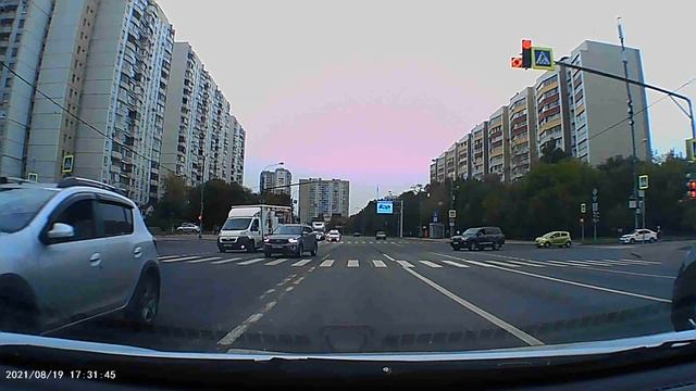 Учимся анализу ситуаций на дороге смотреть онлайн