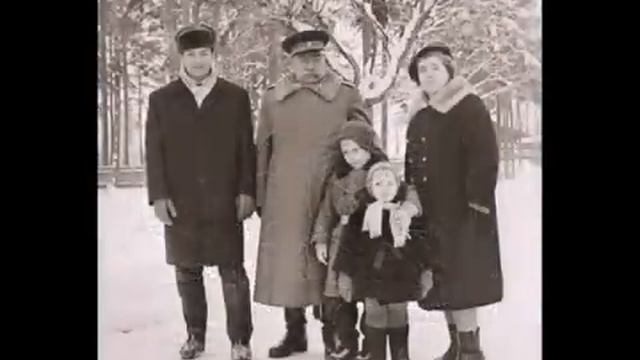 Семен Буденный (гармоника) и Григорий Зайцев (баян) – Зачем тебя мой милый я узнала (Запись 1949 г. смотреть онлайн