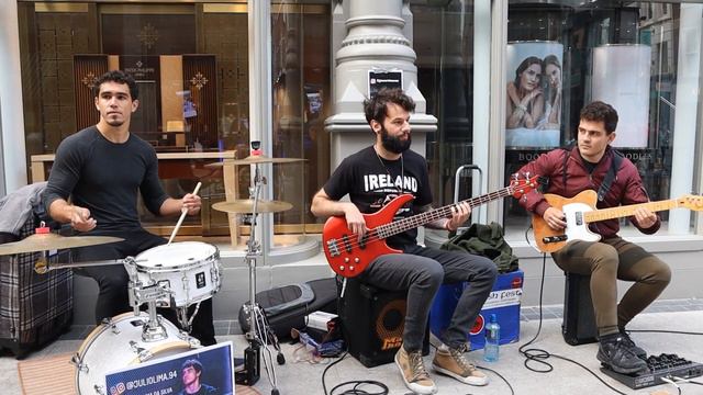 Introducing Brazilian Trio The 3 Busketeers with "Misirlou" by Dick Dale (Pulp Fiction Theme) смотреть онлайн