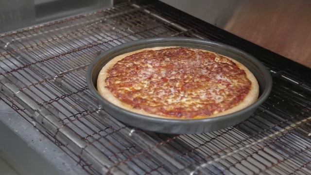 Утро в ресторане Pizza Hut Балтийский смотреть онлайн