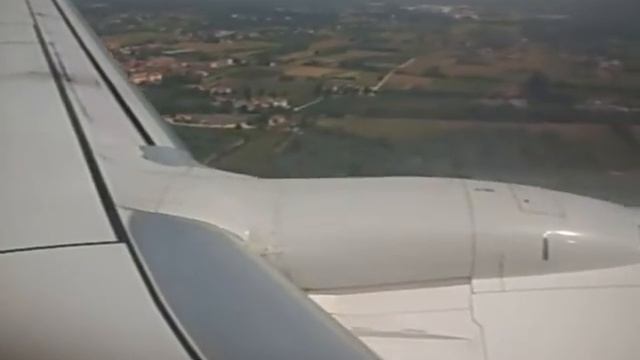 Ryanair b737-800 take off at Charleroi airport and landing at Venice-Treviso airport смотреть онлайн