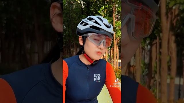 Transparent Frame Photocromic Glasses смотреть онлайн