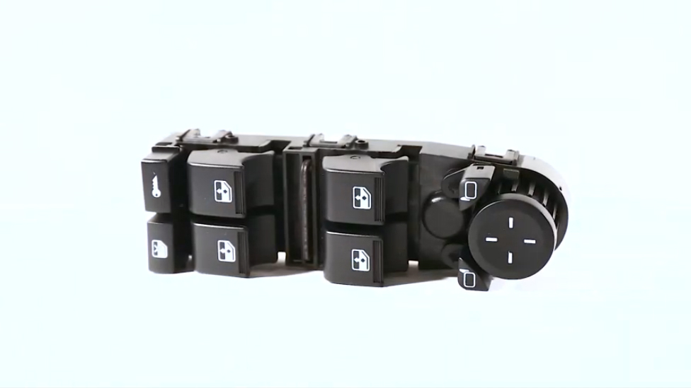 Блок управления в двери водителя LADA Priora FL (4 переключателя, регулировка зеркал) смотреть онлайн