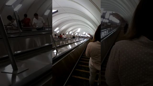 @park pobedy metro station (moscow) смотреть онлайн