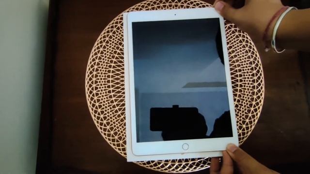 Unboxing of IPad, 7th Generation, Wifi+Cellular, 128gb. смотреть онлайн