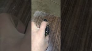 Как открыть закрывшуюся дверь Фольксваген бора.