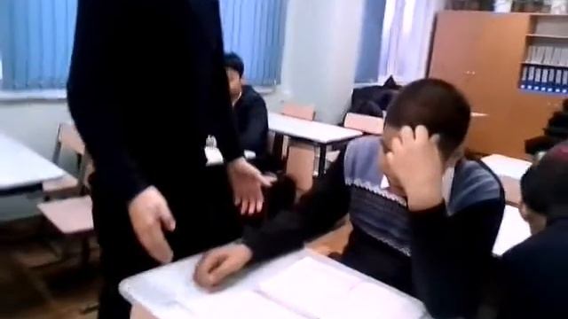 3 типа людей когда тебе ставят двойку в дневник.(BVV) смотреть онлайн