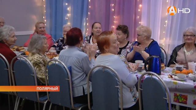 Меньше двух недель остались до самого волшебного праздника в году смотреть онлайн