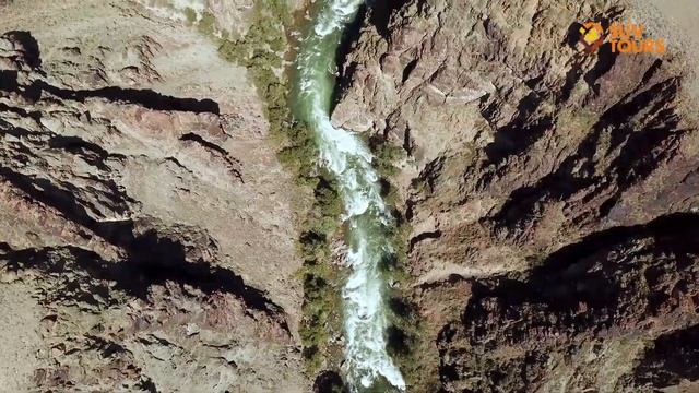 Чарынский Каньон с высоты птичьего полета. Чарынский каньон туры. смотреть онлайн