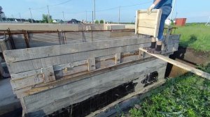 056 Полный процесс создания опалубки окна в цокольном этаже. Стройка дома своими руками