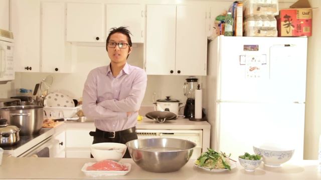 Pho Bo (Vietnamese Beef Noodle Soup) | AKwan's Kitchen смотреть онлайн