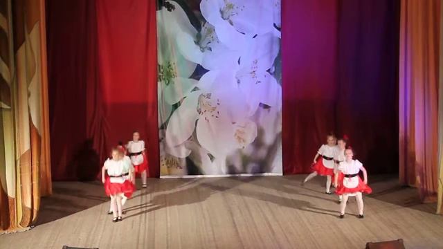 Танцевальный коллектив "Экзотика" ДДТ "Мастер" "Тарантелла" смотреть онлайн