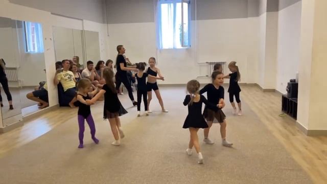 Детские танцы в Самаре / Открытый урок / Школа Джамила (восток) и Успех (эстрада) смотреть онлайн