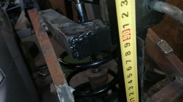 Стяжка пружин из домкрата смотреть онлайн