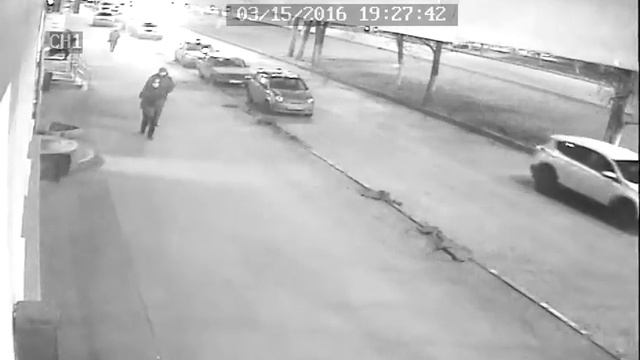 Запись с камеры видеонаблюдения по разбою в Ленинском районе смотреть онлайн
