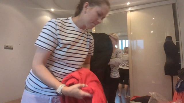 Расхламляемся вместе с мамой: балкон, одежда и обувь смотреть онлайн