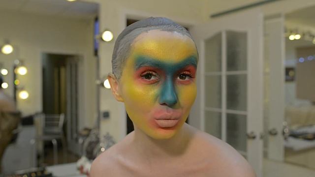 Фейс-арт. Креативный макияж. смотреть онлайн
