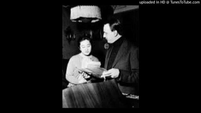 Arturo Benedetti Michelangeli plays Chopin Mazurka Op. 30 N. 2 смотреть онлайн