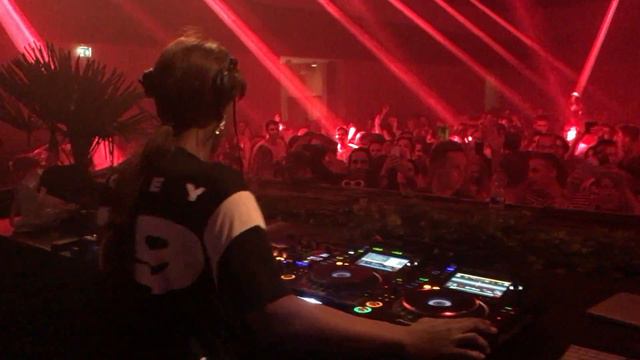 Tech it Deep - Honey Dijon at FLOW, Musis Arnhem 2018 смотреть онлайн