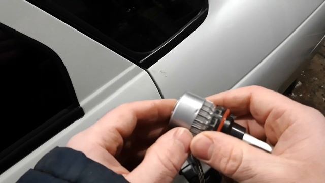 Led лампы h11 в задний ход на LADA PRIORA свет бомба? смотреть онлайн