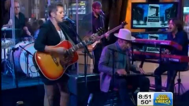 Natalie Maines w/ Ben Harper - Without You (Eddie Vedder Cover) Good Morning America смотреть онлайн