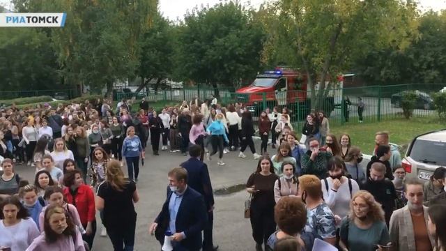 УИК №38 в колледже на Крылова в Томске закрыт, сработала сигнализация смотреть онлайн