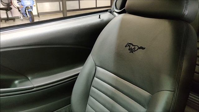2004 Mustang GT Deluxe! Only 22K miles! 5 Speed Manual! All stock and original! смотреть онлайн