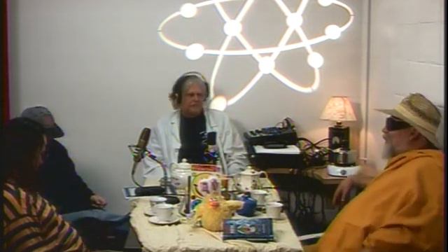 MAD SCIENTIST TEA PARTY in ASHEVILLE,NC. episode #06-01-2007 part 2 смотреть онлайн