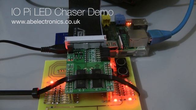 LED Light chaser demo using IO Pi Raspberry Pi IO expander board смотреть онлайн