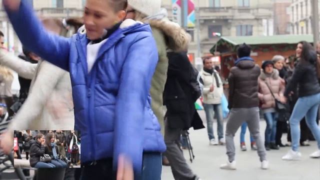 Flashmob marry you bruno mars proposal Tony & Sara piazza Cordusio Milano смотреть онлайн