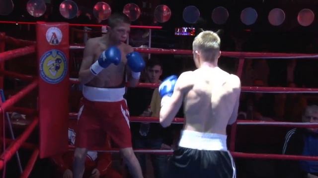 Вечер профессионального бокса. Fight club "Espada". Дмитрий Рябовол - Игорь Юдин смотреть онлайн