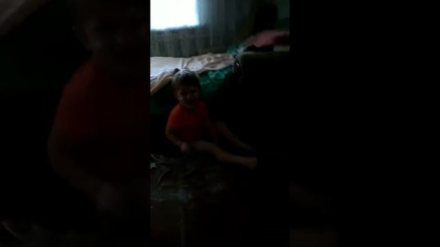 Ох уж эти детки?Пока мама готовит обед... смотреть онлайн