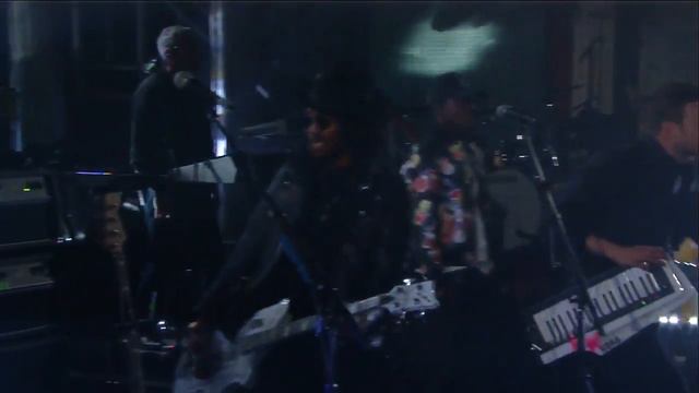 Gorillaz - Let Me Out (feat. Mavis Staples & Pusha T) (Live With Stephen Colbert 2017)