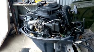 Лодочный Мотор yamaha 15 четырёх тактный. Работа на холостых.