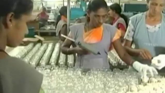 Евросоюз сократит помощь развивающимся странам, экономика которых в последнее время быстро растет смотреть онлайн