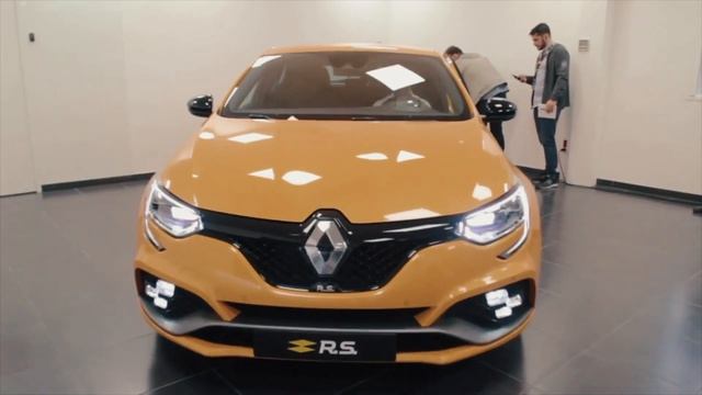 Renault Sandero R.S. 2020 a prueba - Chevrolet Silverado: anticipo de su llegada. смотреть онлайн