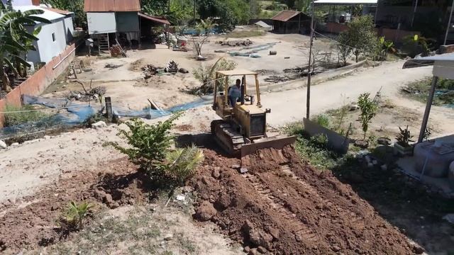 Best Absolutely Processing Operator Skills Bulldozer Moving Of Dirt with Dump Truck Loading Dirt смотреть онлайн