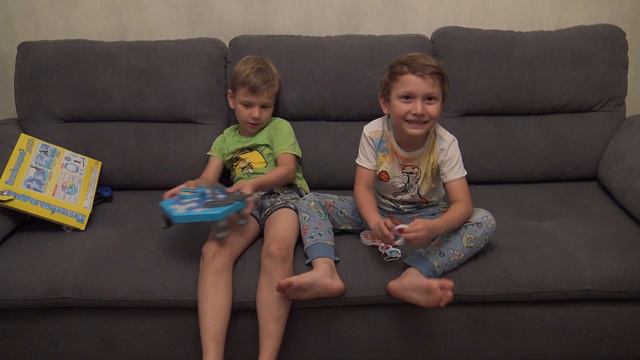 Wow! Такие игрушки вы ещё не видели! Новый обзор от Эминчика! смотреть онлайн