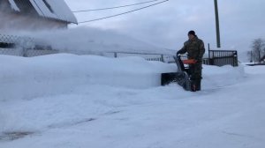 Уборка снега снегоуборщиком «ПАТРИОТ Сибирь 62 - 7,5»