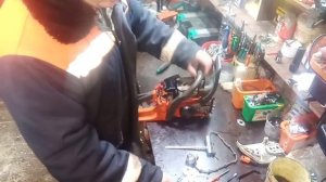 КАК СНЯТЬ СЦЕПЛЕНИЕ НА БЕНЗОПИЛЕ ПРАВИЛЬНО.