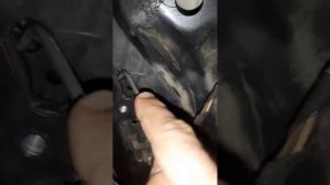 BMW e90 не открывается задняя дверь. Как открыть.