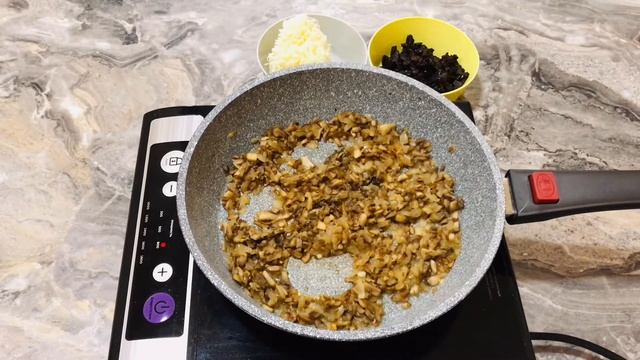 НЕВЕРОЯТНО ВКУСНЫЕ СЛОЙКИ / Закрытые ТАРТАЛЕТКИ / Слойки с грибами и сыром / смотреть онлайн