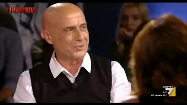 SFOGO DI MINNITI: “A LEI BATTE IL CUORE PER SALVINI” смотреть онлайн