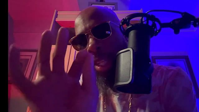 CHOPARD CAEDAR MALAKI A WOODY FORMAL/SIGNATURE SCENT WORTH A LOOK/NICHE QUALITY/ BEST EVERYDAY NICH смотреть онлайн